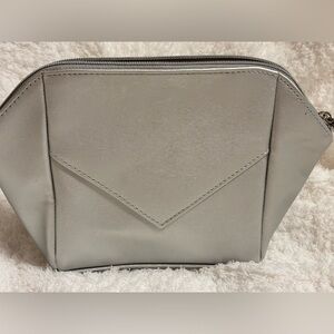 La prairie makeup bag